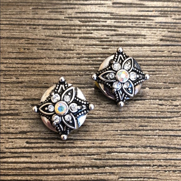 Vintage Round Clip Earrings with Rhinestone Center - Picture 5 of 12